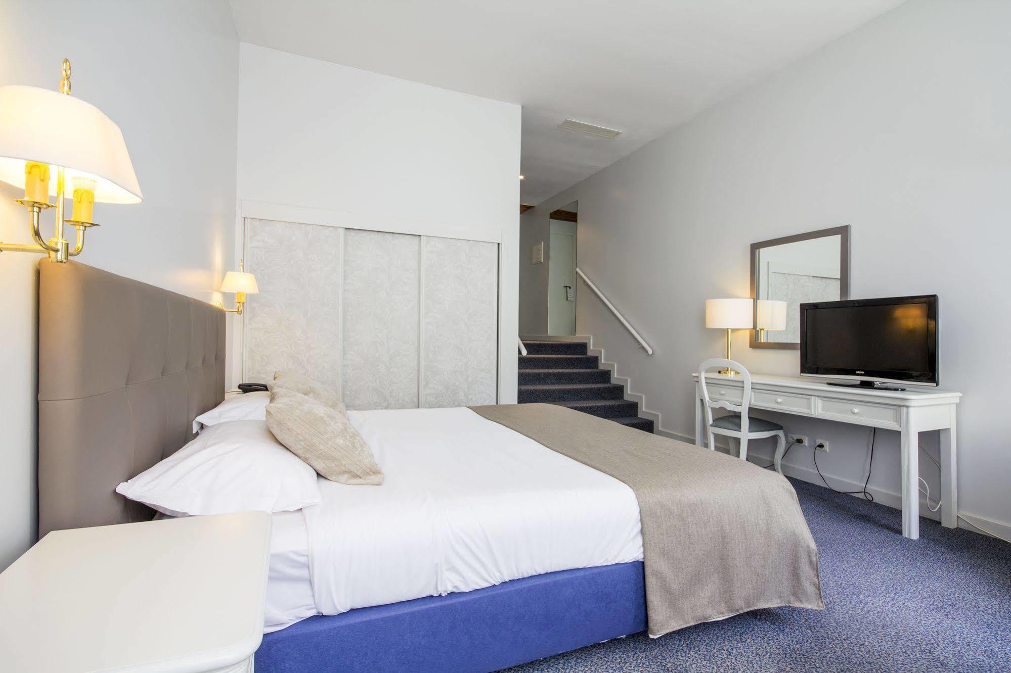 Hotel Apartamentos Geres Ribeiro 외부 사진